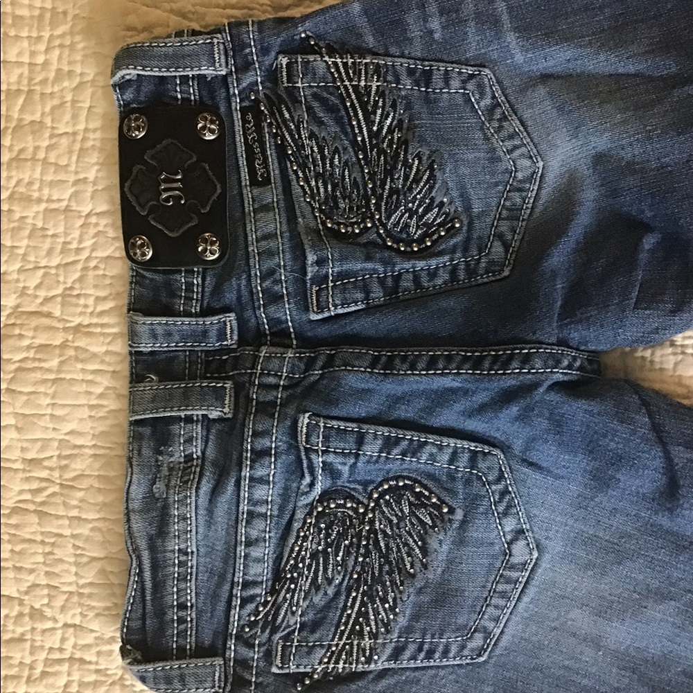 MissMe Capri jeans size 26. Wings on the butt